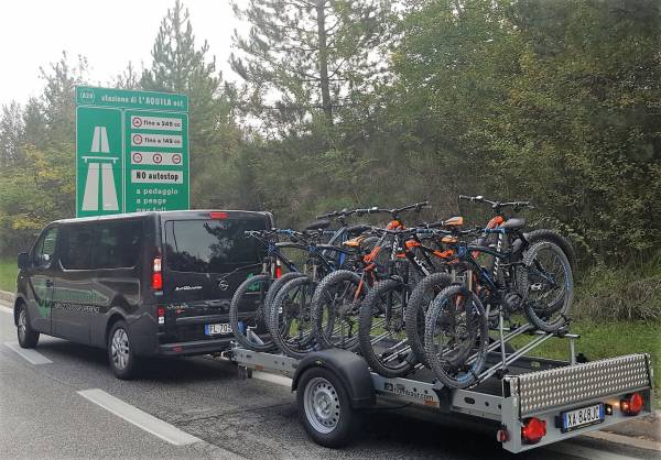 NAVETTA OSPITI CON BICI