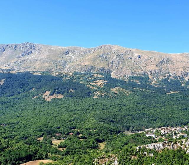 AI BASTIONI DI MONTE OCRE