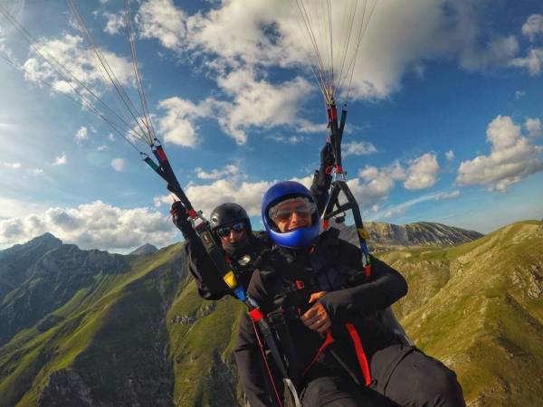 VOLARE SULLE VETTE D'ABRUZZO